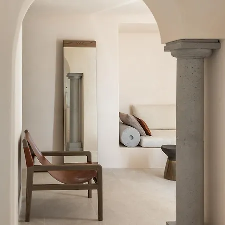 Szálloda Istoria, A Member Of Design Perivólosz