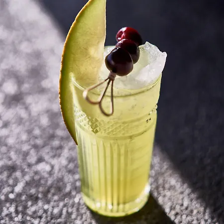 Istoria, A Member Of Design 5* Perivólosz