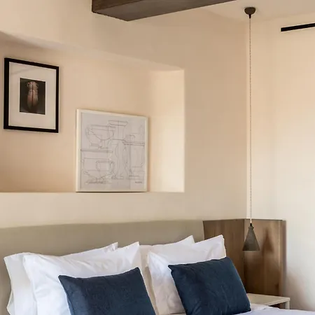 Istoria, A Member Of Design 5*