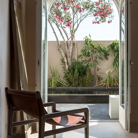 Istoria, A Member Of Design Hotel Perivolos (Santorini)