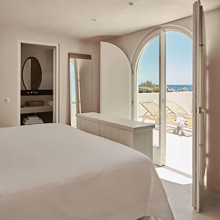 Istoria, A Member Of Design Perivolos (Santorini)
