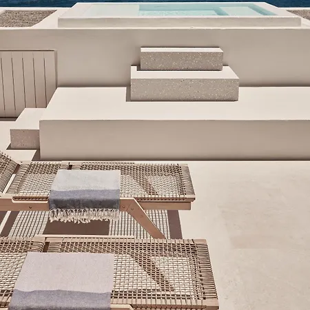 Istoria, A Member Of Design 5*