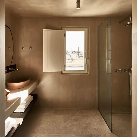 Istoria, A Member Of Design