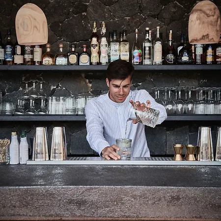 Istoria, A Member Of Design 5*