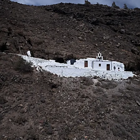 Istoria, A Member Of Design Perivolos (Santorini)