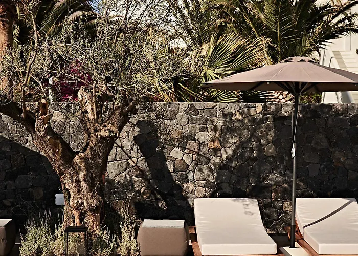 Hotel Istoria, A Member Of Design Perivolos (Santorini)