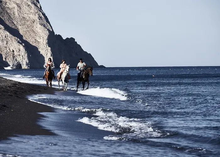 Istoria, A Member Of Design Hotel Perivolos (Santorini)