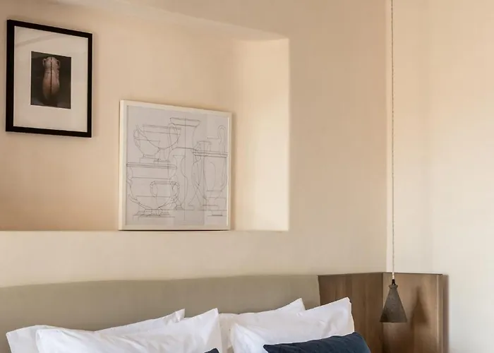 Istoria, A Member Of Design 5*