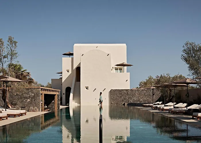Istoria, A Member Of Design Hotel Perivolos (Santorini)