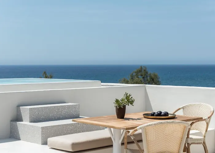 Istoria, A Member Of Design Perivolos (Santorini)