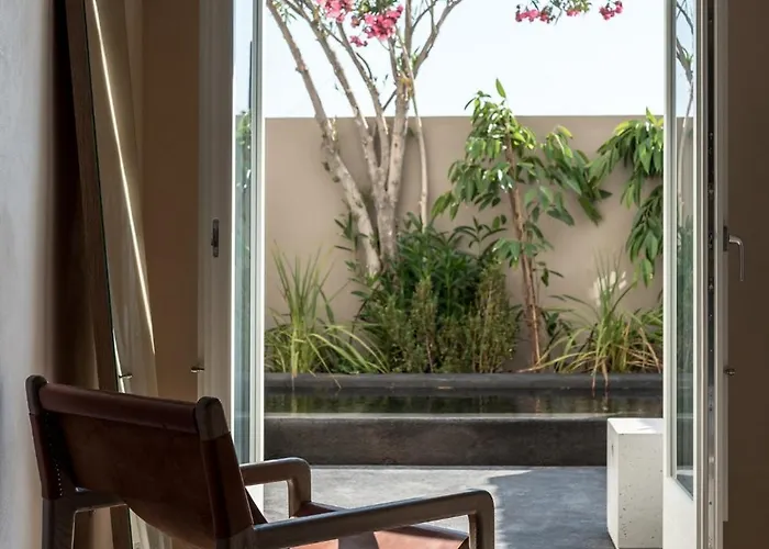 Istoria, A Member Of Design Hotel Perivolos (Santorini)